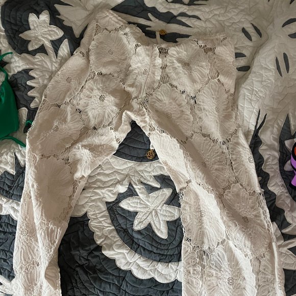 Adorable mesh daisy swim cover up pants - Picture 2 of 2